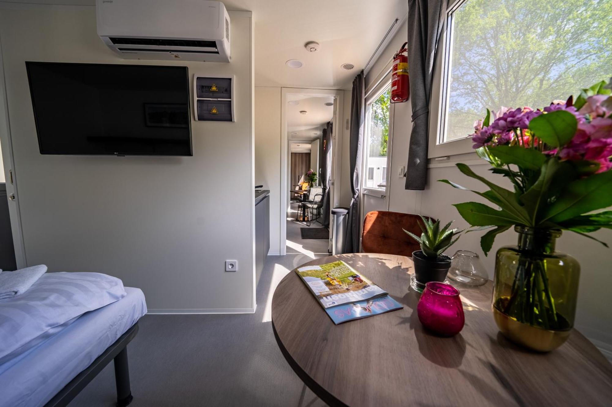 Europarcs Het Amsterdamse Bos Hotel Amstelveen Bagian luar foto